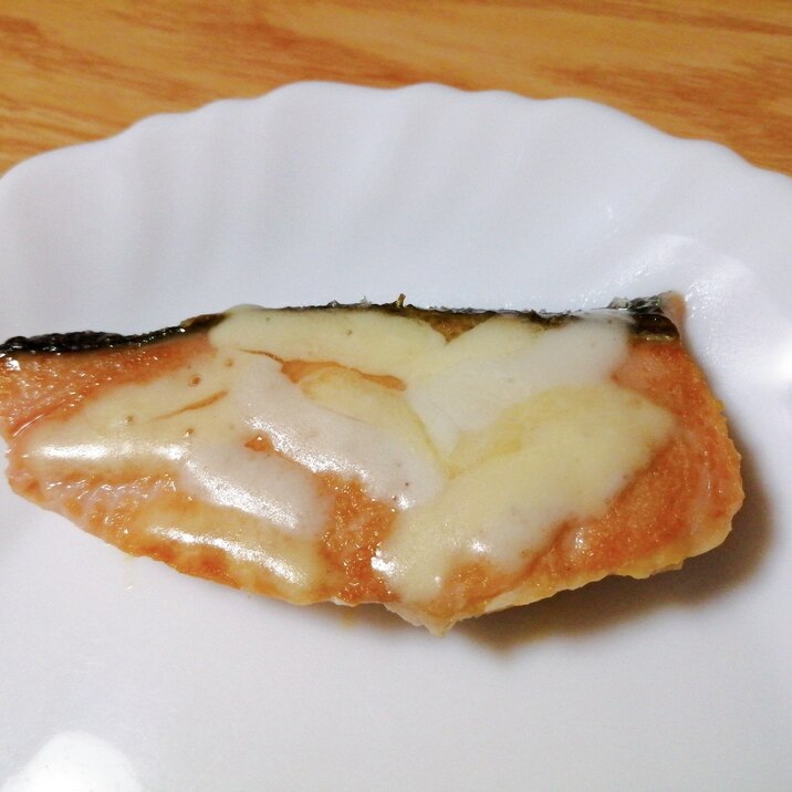 鮭のチーズ焼き